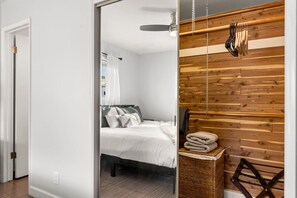 3 chambres, fer et planche à repasser, lit de bébé portatif, Wi-Fi