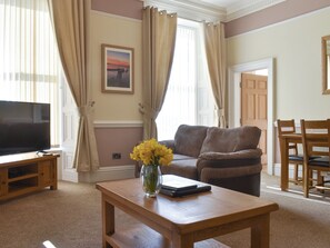TV - 1 bedroom accommodation in Whitby (Whitby)