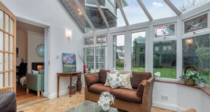 6 bedroom accommodation in Gosport