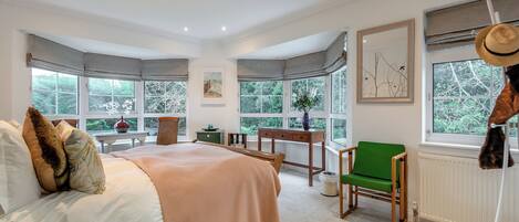 6 habitaciones, wifi gratis y ropa de cama