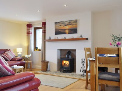 2 bedroom accommodation in Minish near Lochmaddy, Isle of North Uist