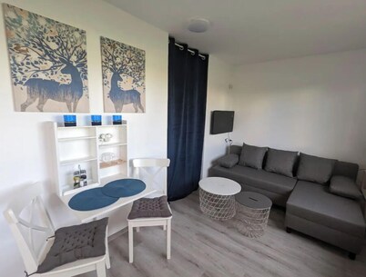Lovely studio with free parking on premisis