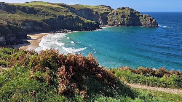 Beach - 2 bedroom accommodation in Pencuke, near Bude (Pencuke, near Bude)