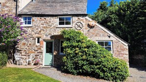 Exterior - 2 bedroom accommodation in Pencuke, near Bude (Pencuke, near Bude)