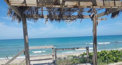 Melbourne Beach Florida Ocean front 2 houses plus an apt. sleeps 18