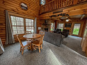 Dining - Tulip Poplar at Tranquil Acres (Millersburg)