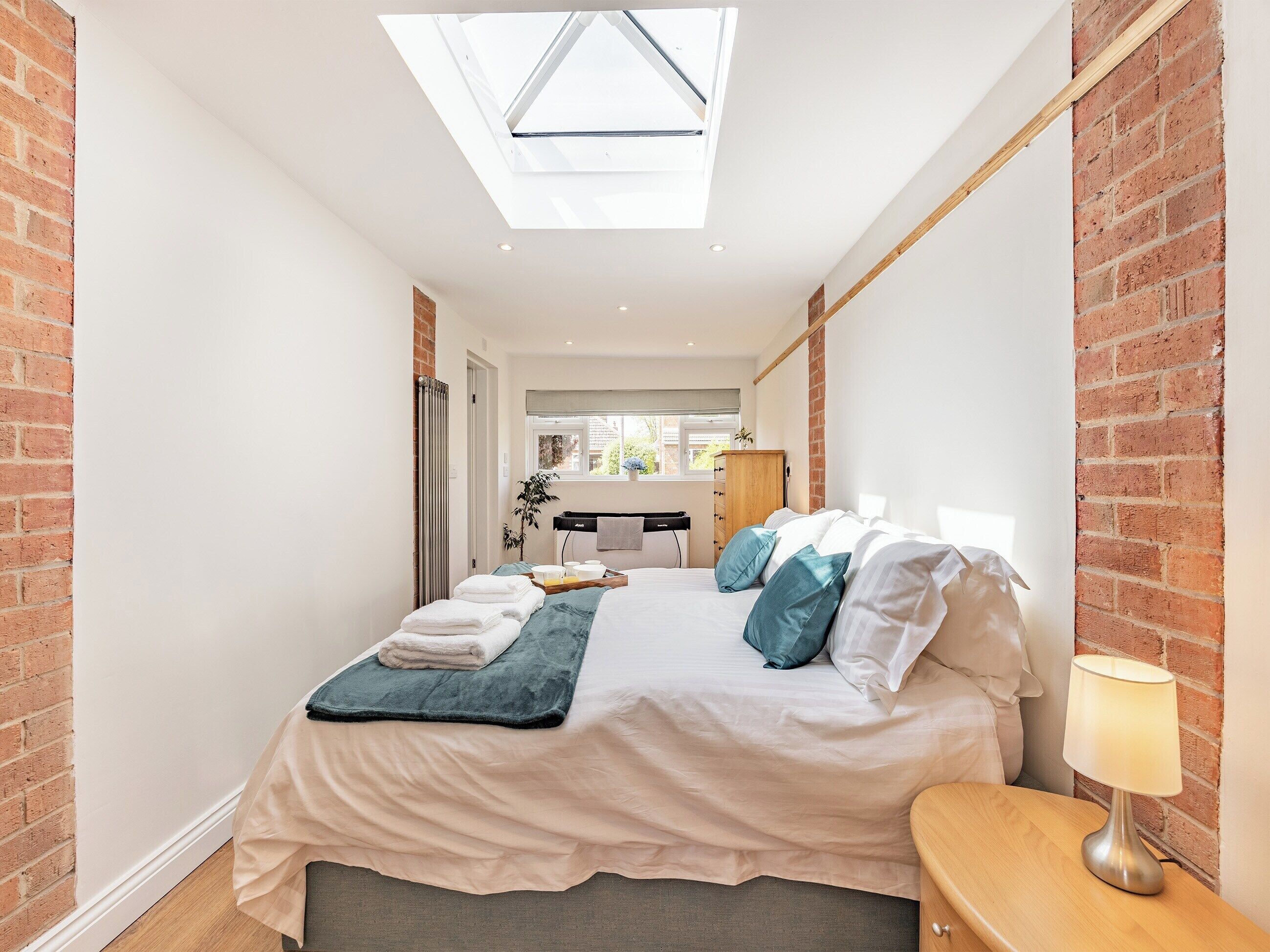 3 bedrooms, free WiFi, bed sheets