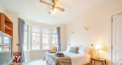 5 bedroom accommodation in Largs