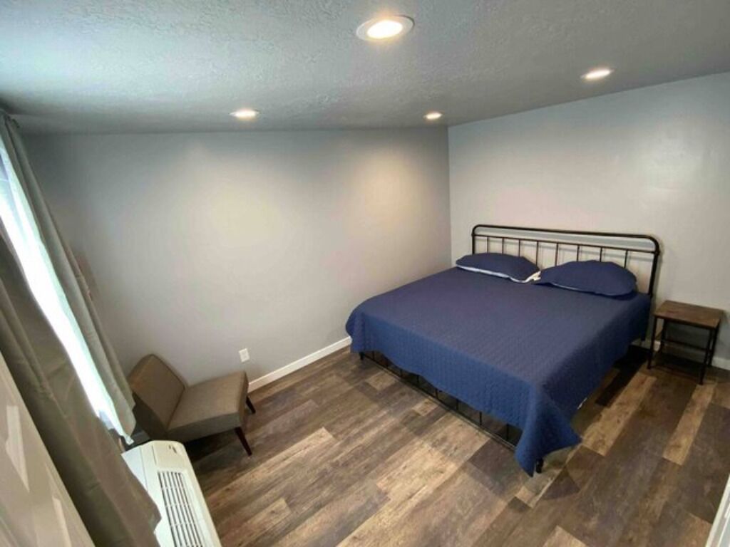 2 bedrooms