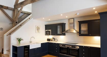 Hatchers Barn - UK42080