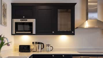 洗碗机、高脚椅