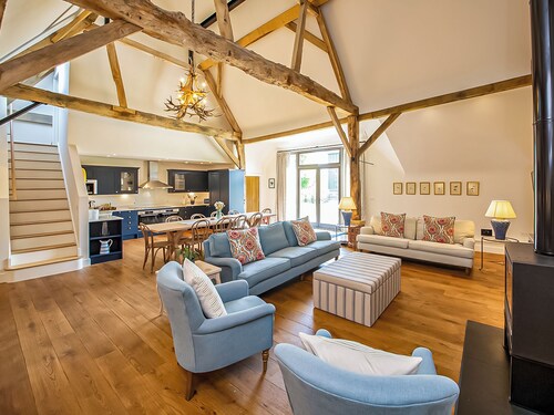 Hatchers Barn - UK42080