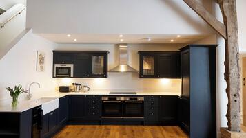 Dishwasher, highchair