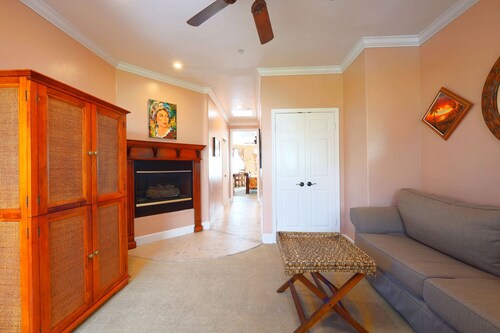 Upstairs Ocean view Cal King Suite