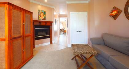 Upstairs Ocean view Cal King Suite