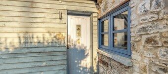 1 bedroom accommodation in Ffos-y-ffin, near Aberaeron