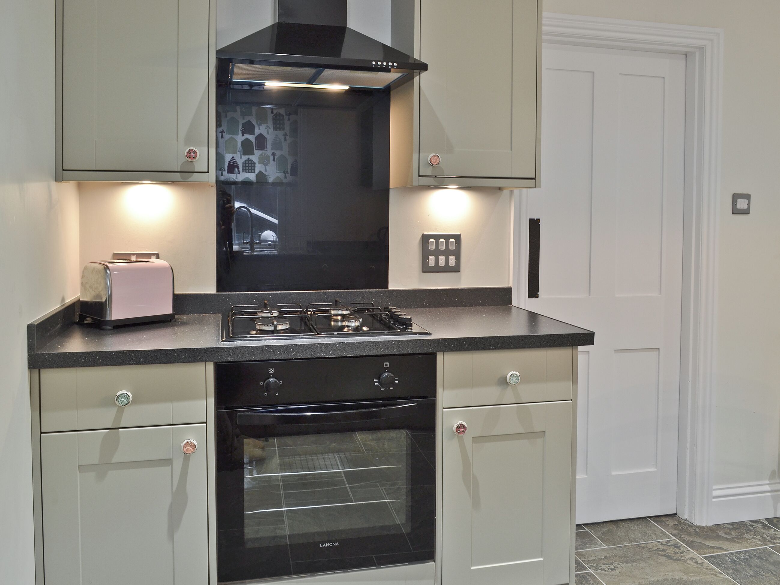 Dishwasher, highchair