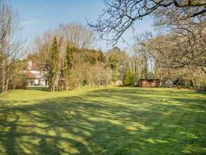 Property grounds - 6 bedroom accommodation in Sway, near Lymington (Sway, near Lymington)