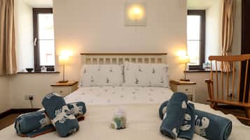 2 bedrooms, individually decorated, individually furnished, free WiFi