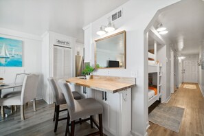 Appartamento, 1 camera da letto | Cucina privata | Frigorifero, macchina per tè/caffè