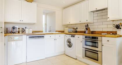 3 bedroom accommodation in Kemble, near Cirencester