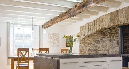 4 bedroom accommodation in Askrigg, near Wensleydale