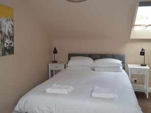 7 bedrooms, free WiFi, bed sheets