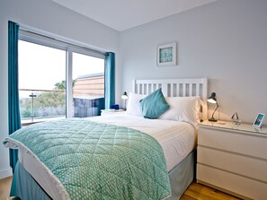 2 bedrooms, iron/ironing board, free WiFi - 2 bedroom accommodation in Brixham (Brixham)