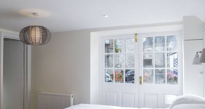 3 bedroom accommodation in Swanage