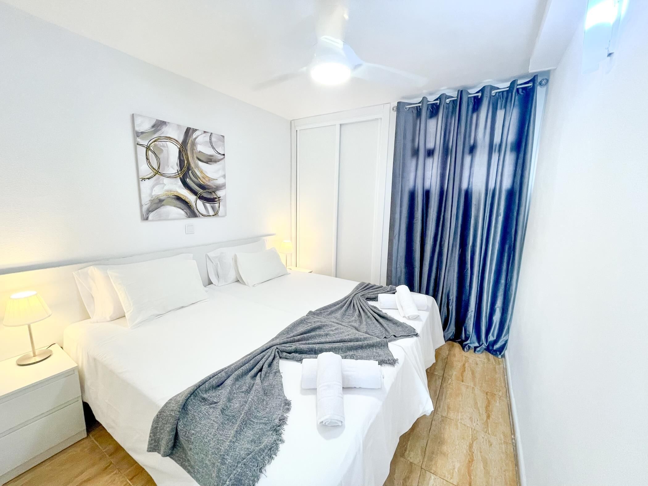 2 slaapkamers, een strijkplank/strijkijzer, wifi, beddengoed