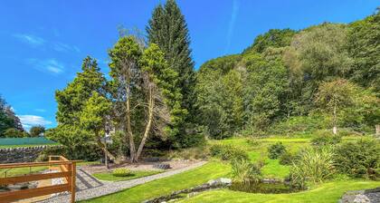 A gorgeous apartment in the heart of the idyllic village of Aberfoyle.