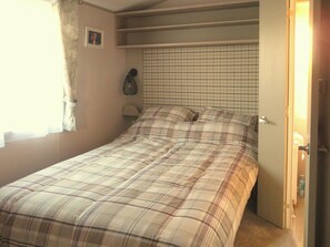 2 chambres, accès au Wi-Fi (inclus), literie fournie