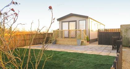 2 bedroom accommodation in Tydd St Giles