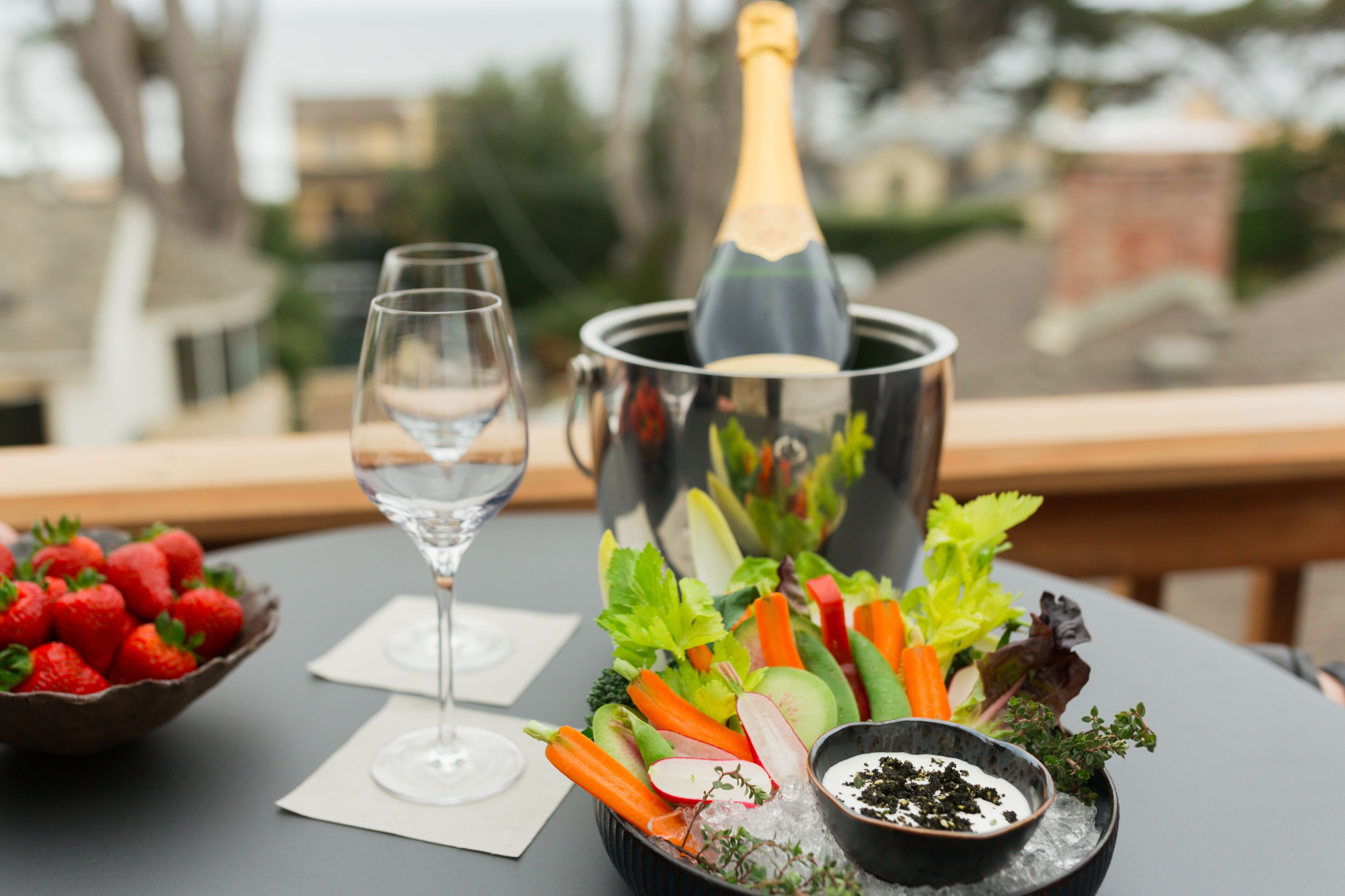 تناول الطعام بالخارج