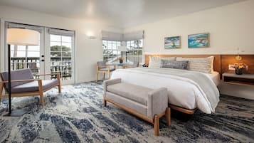 Superior Ocean View King with Deck | Safe på rommet, individuelt dekorert og individuelt innredet