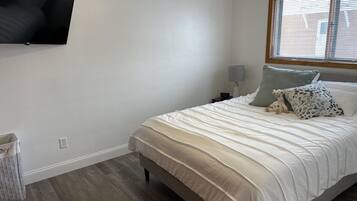 2 chambres, fer et planche Ă repasser, Wi-Fi, draps fournis