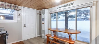 Cozy Brandy Lk. Cabin w Dock & Water Toys