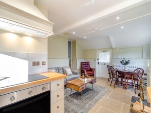 Interior - 2 bedroom accommodation in Monmouth (Monmouth)