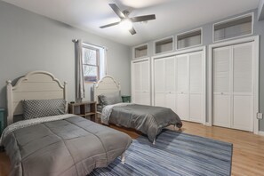 3 chambres, fer et planche à repasser, accès au Wi-Fi (inclus)