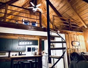 2 bedrooms, bed sheets