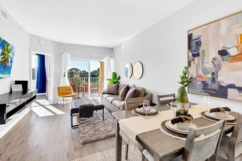 Relaxing Condo in Wellington