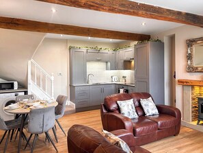 Interior - 19 Sykes Head Cottage - UK42149 (Oakworth)