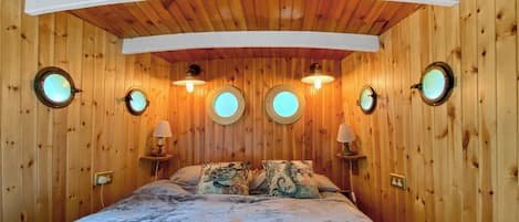 1 chambre, accès au Wi-Fi (inclus), literie fournie