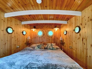 1 soverom, wi-fi (inkludert) og sengetøy