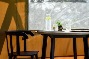 1 habitación, sábanas de algodón egipcio y ropa de cama de alta calidad