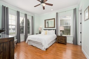 4 camere, ferro/asse da stiro, Wi-Fi, lenzuola