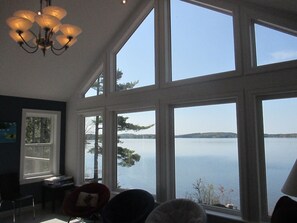 Interior - Lakefront beautiful property in a very private area. An hour drive from Halifax. (Mahone Bay)