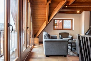 Fernseher, Kamin