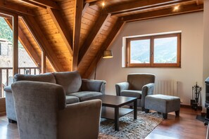 Fernseher, Kamin
