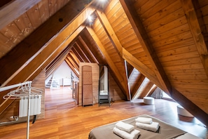 4 Schlafzimmer, Bügeleisen/Bügelbrett, Internetzugang